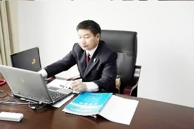包正洪：心里只有现场