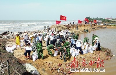 广东湛江抗击“启德”13级台风下创零伤亡奇迹