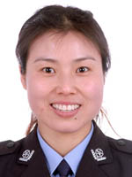 马彩凤，33岁，生前系陕西省扶风县公安局刑警大队刑侦技术员，二级警司警衔。