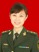 山东青岛边防检查站执勤业务二科女警官