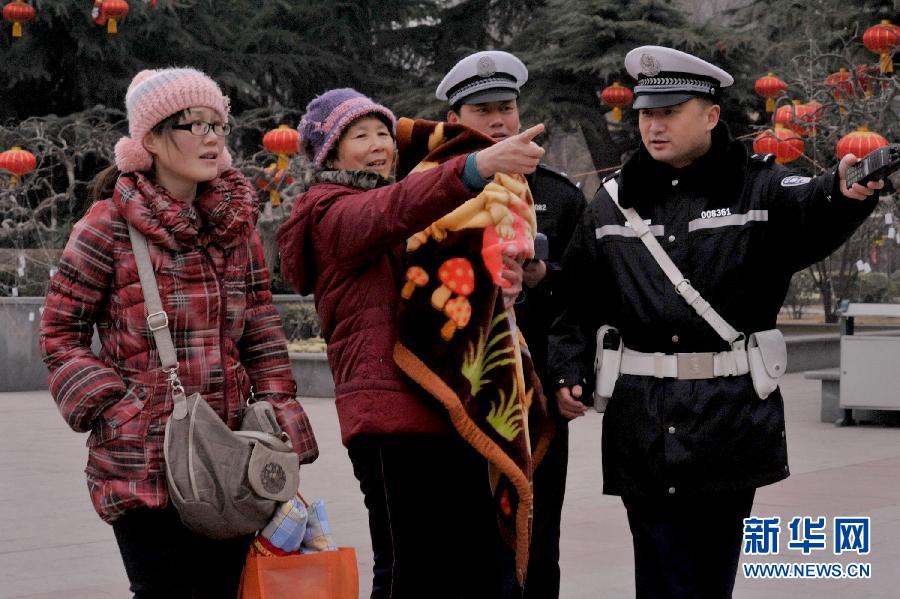#（社会）（3）过年不停工 坚守过新春