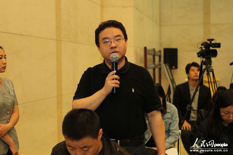 新华社记者提问 