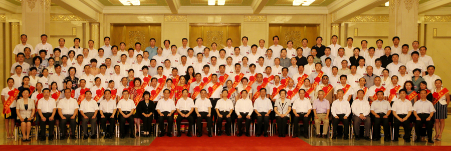 孟建柱:充分发挥人民调解组织作用