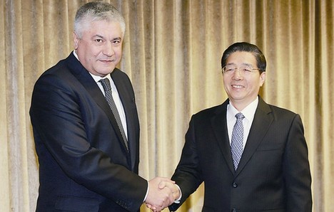 郭声琨与俄罗斯联邦内务部部长举行会谈