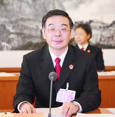 周强：牢牢坚持司法为民公正司法工作主线