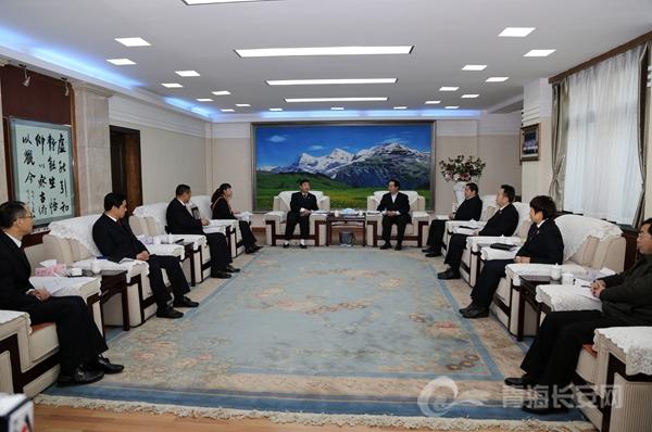 青海政法委书记接见“最美检察官” 陈永洁
