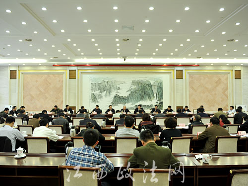 江西召开省社会体制改革专项小组第一次会议