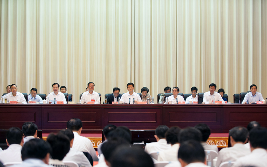 全国社会治安防控体系建设工作会议9月23日辽宁大连召开，中共中央政治局委员、中央政法委书记、中央综治委主任孟建柱出席会议并讲话。王建军摄
