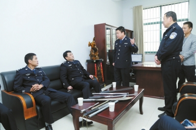 p14_b.jpg