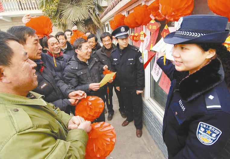 普法灯谜进社区