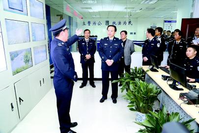 四川公安：完善警务新模式 让更多警力下沉