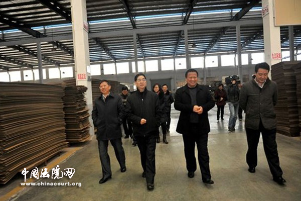江西高院院长张忠厚深入共青城企业调研强调
