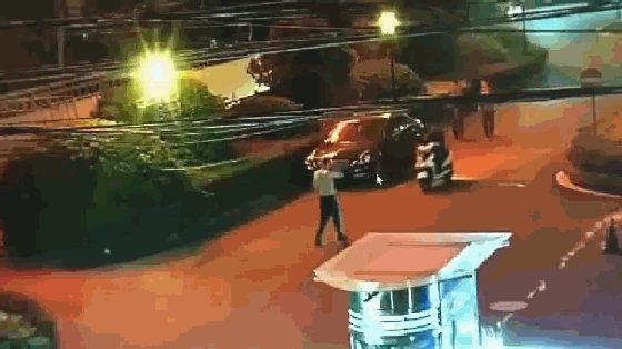 11_clip.gif