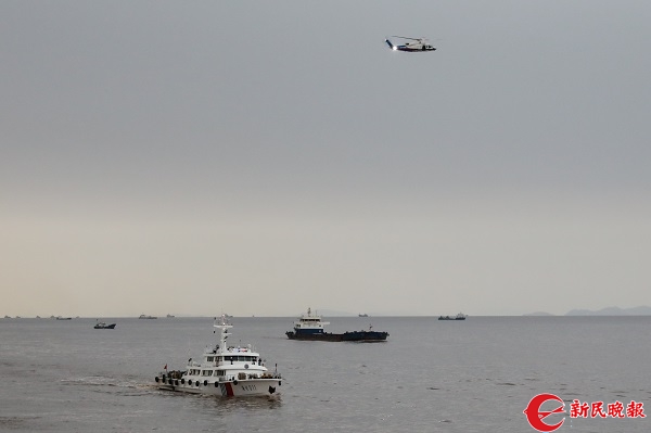 海事部门海陆空立体打击内河船舶非法海运（王凯 摄）.jpg