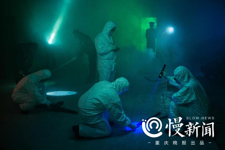 现场勘查2_副本.jpg